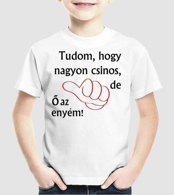 minta fehér pólón