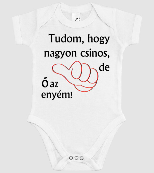  minta fehér pólón
