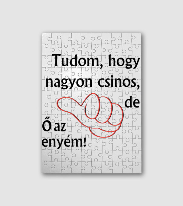  minta fehér pólón