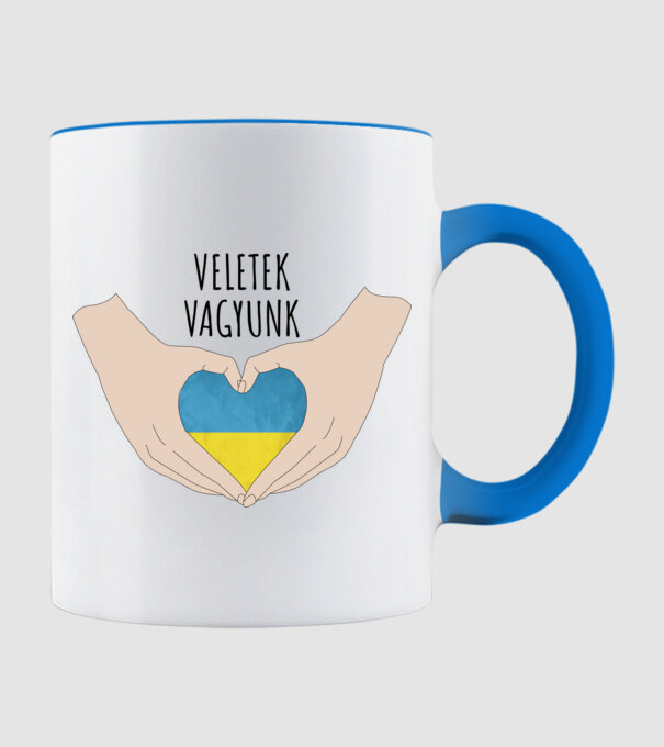  minta világoskék pólón